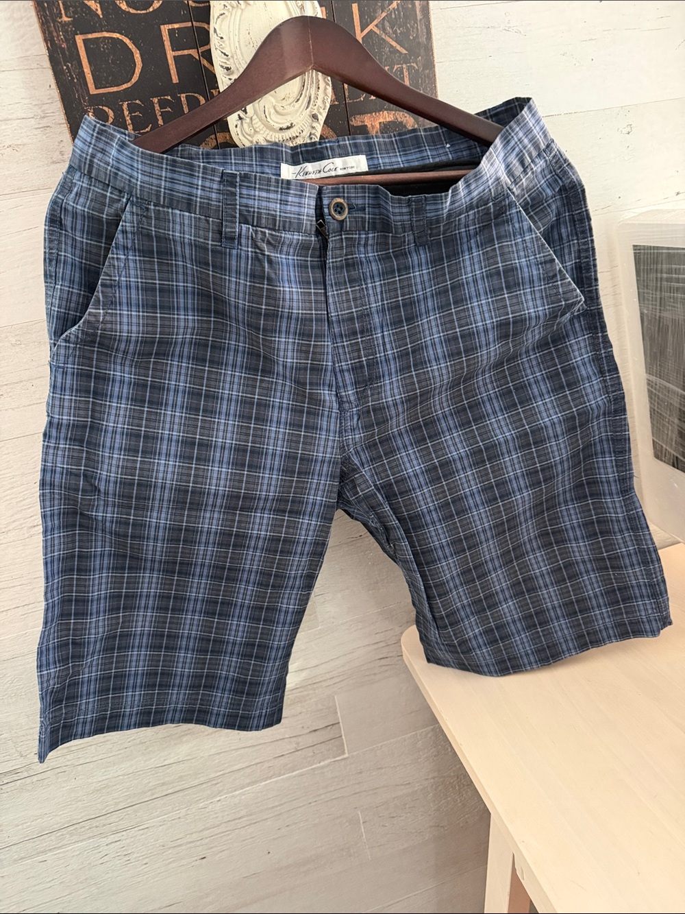 Vintage Kenneth Cole New York 100% Cotton Blue Plaid Flat Front Shorts